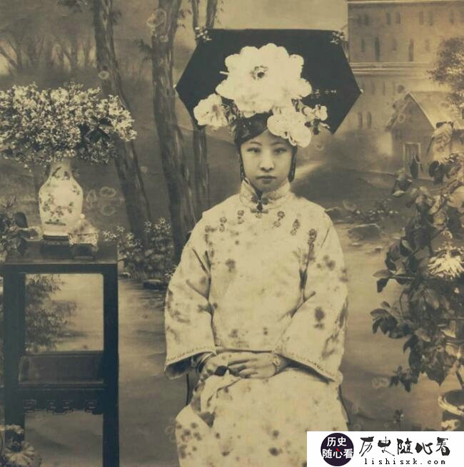 爱新觉罗·韫媖生平事迹，爱新觉罗·韫媖历史故事图