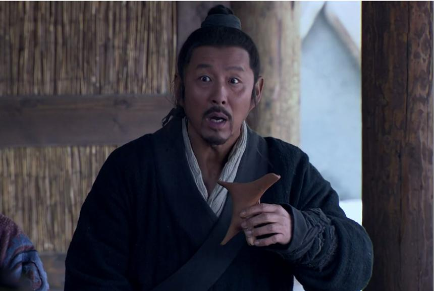 秦王子婴脖子上挂一条绳，刘邦自缚于刘邦面前，有人建议杀了他