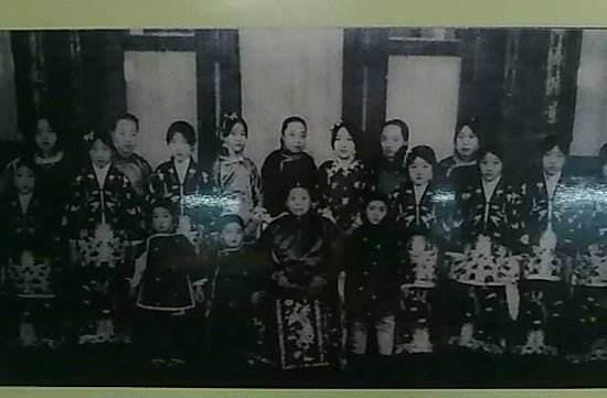 叶氏本是南京钓鱼巷额妓女，嫁给袁世凯纯属误会