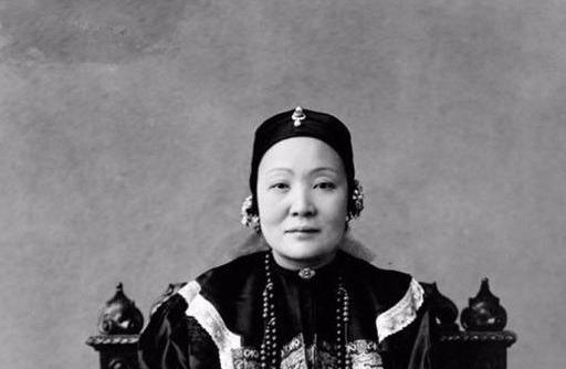 叶赫那拉婉贞是光绪皇帝的亲生母亲