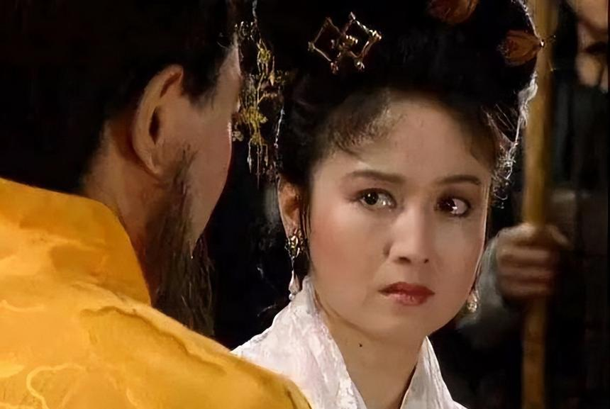 睡了一个女人而痛失典韦，曹操犯了大错，让他痛失一猛将