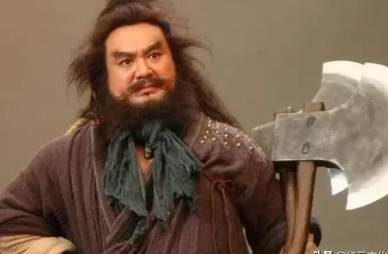却说徽宗赵佶见了李师师，早按捺不住，几番挑逗