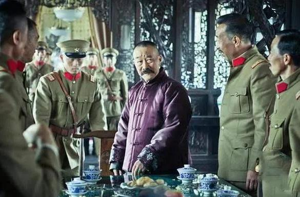 钦差大臣给张作霖出了一道选择题，张作霖傻了