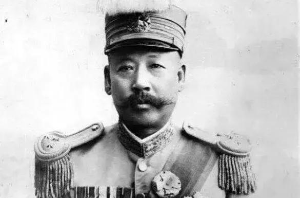 曹锟，字仲珊，天津大沽人，直系军阀首领