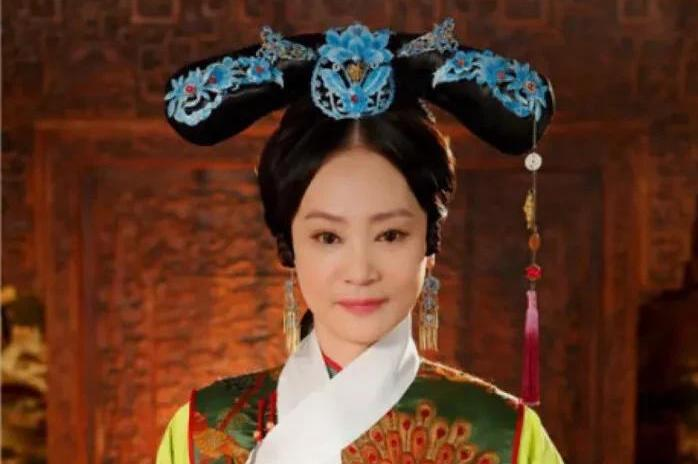 康熙63岁的妃子，年过五旬侍寝时，为何依旧喜欢翻她的绿头牌？